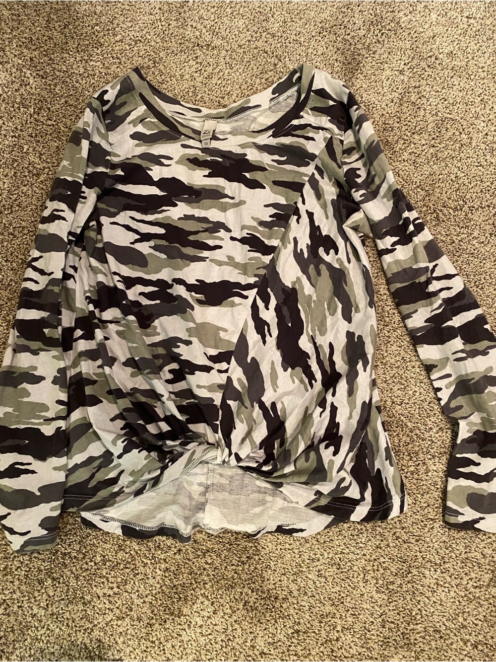 Zella Camo Knot-Front Long Sleeve Top - Green xs